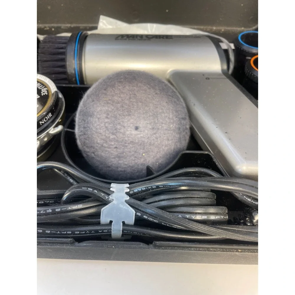 Norelco Man Care Collection Electric Shoe Polishing Kit SP35 1986 Vintage